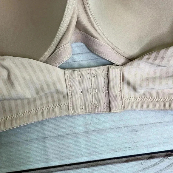 Playtex Beige Lightly Padded Bra 42DDD - Picture 6 of 8